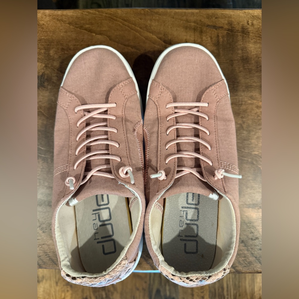Hey Dude sneaker